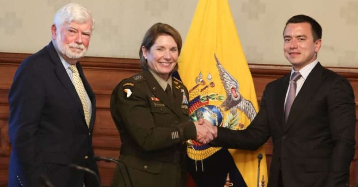 Acuerdan incremento en la cooperación en seguridad con el Comando Sur de los EE.UU.