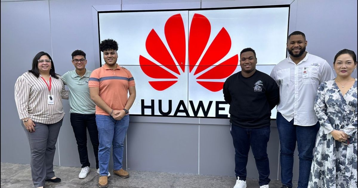 Por primera vez estudiantes dominicanos representarán al país en la competencia global TIC Huawei