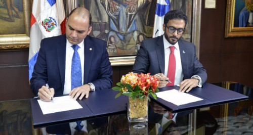 Aduanas de Dubai y Dominicana firman acuerdo para optimizar recursos hacia facilitación del comercio