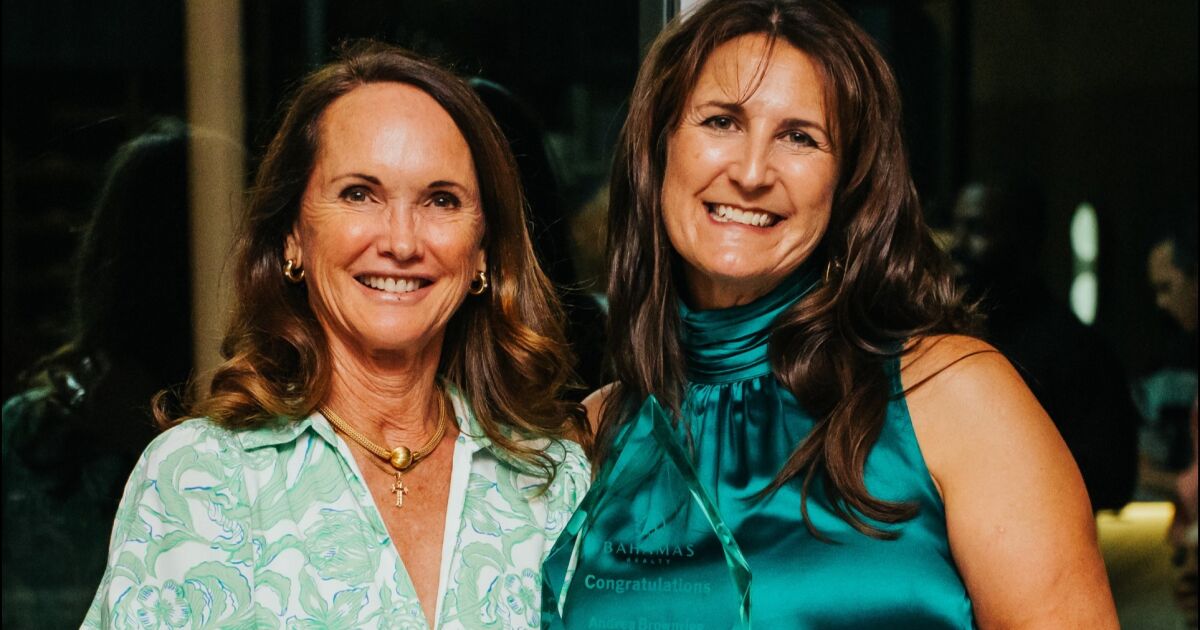 Bahamas Realty celebra su excelencia en la ceremonia de premios 2025