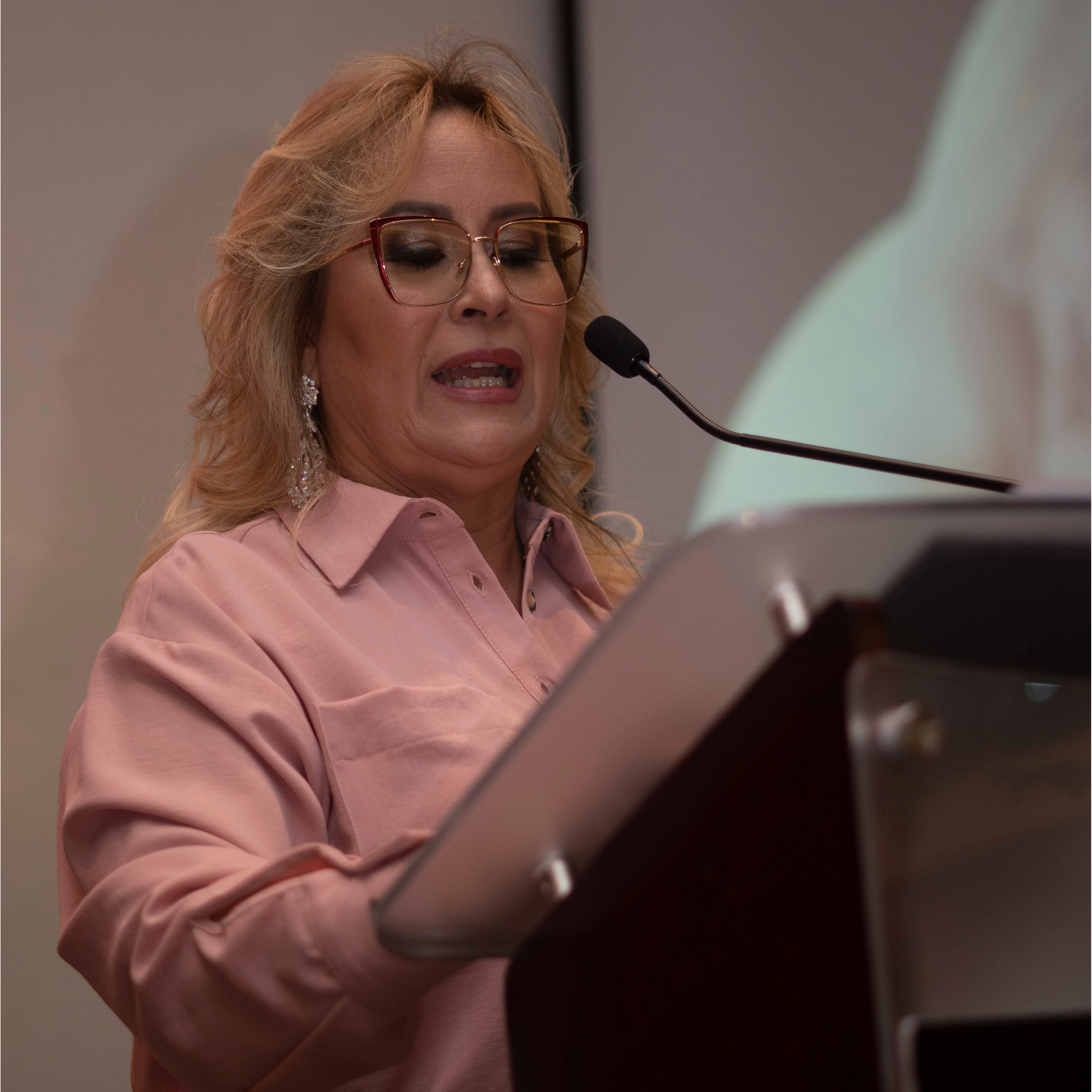 Conversatorio Mujeres Factor de Éxito: Liderazgo femenino, liderazgo de impacto