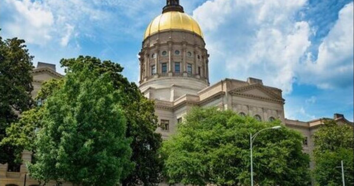 Senador propone reforma del impuesto estatal a la propiedad