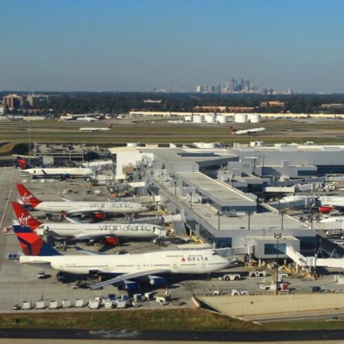 Los viajes aéreos, y el aeropuerto de Atlanta, están más activos que nunca