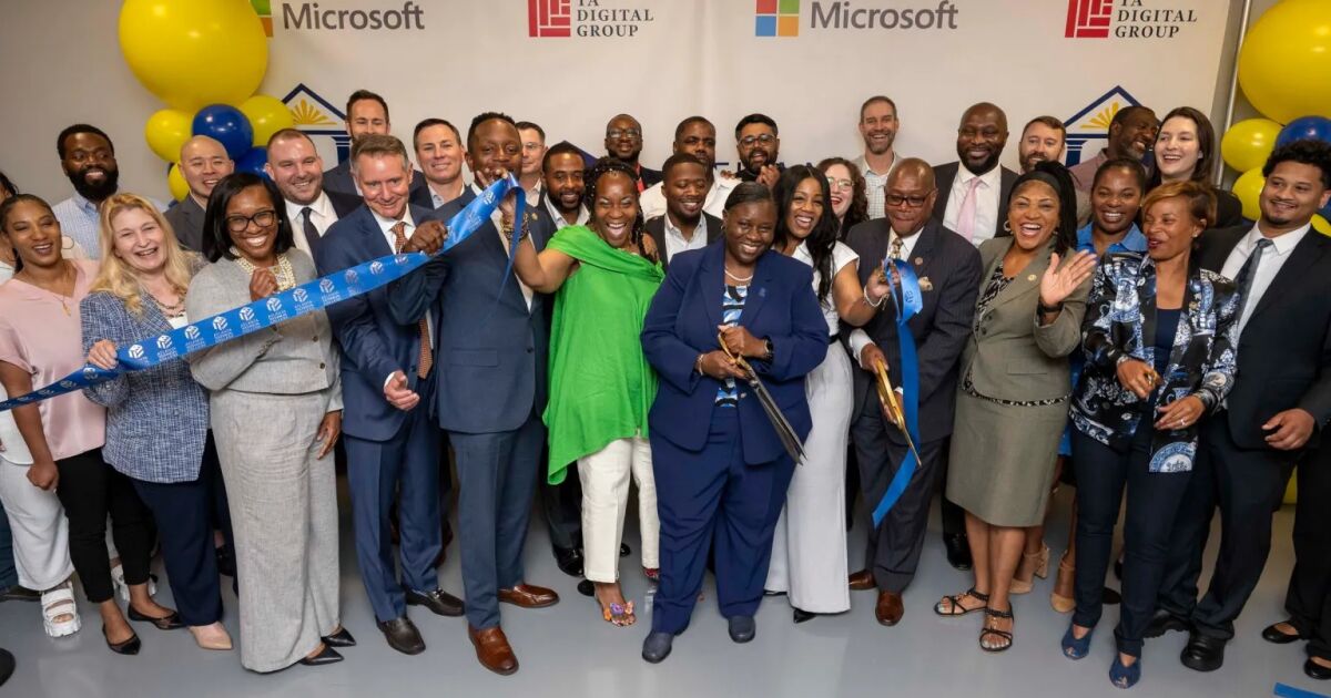El Atlanta Technical College celebra la inauguración de uno de los primeros laboratorios académicos de centros de datos de Georgia
