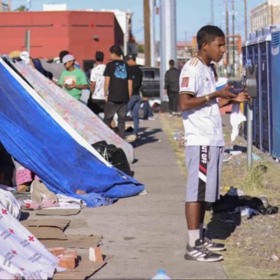 Entre temores por una oleada de migrantes, EE.UU. se prepara para darle fin al Título 42