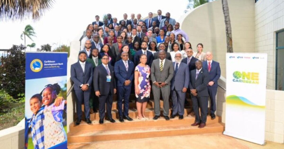El CDB y el BID se unen para impulsar soluciones innovadoras de deuda para la resiliencia del Caribe