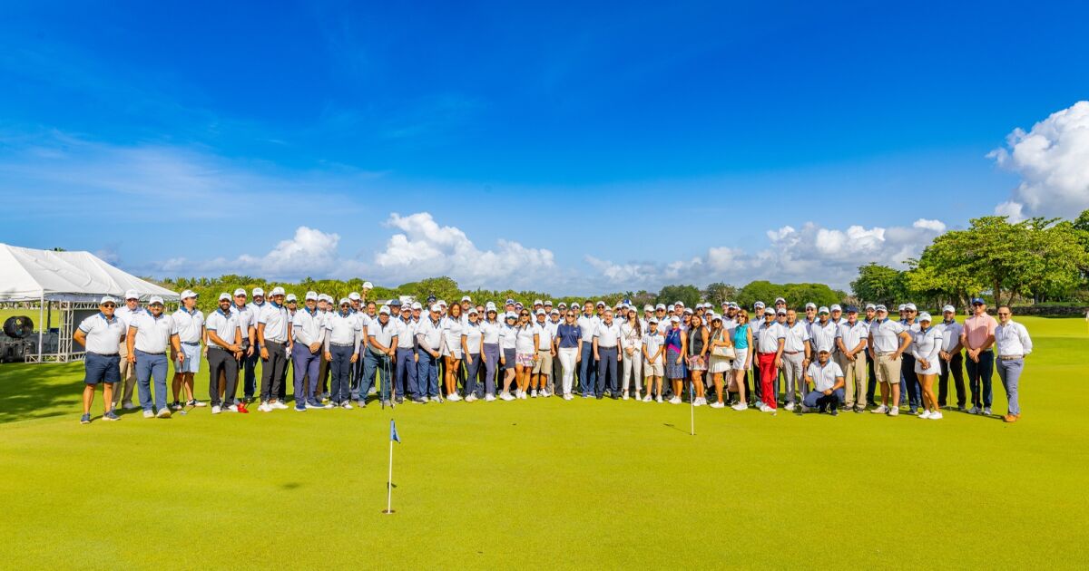 Leo Pérez Freixas y Mario Saviñón se coronan ganadores en el XII Torneo de Golf La Romana, celebrado en honor a Andrés Pichardo Rosenberg.