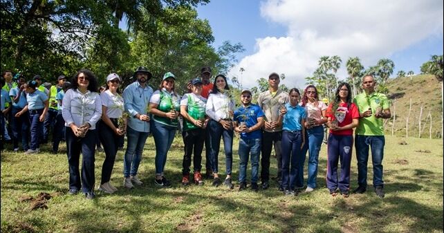 Industrias San Miguel y aliados plantan más de 5,000 árboles en la zona fronteriza