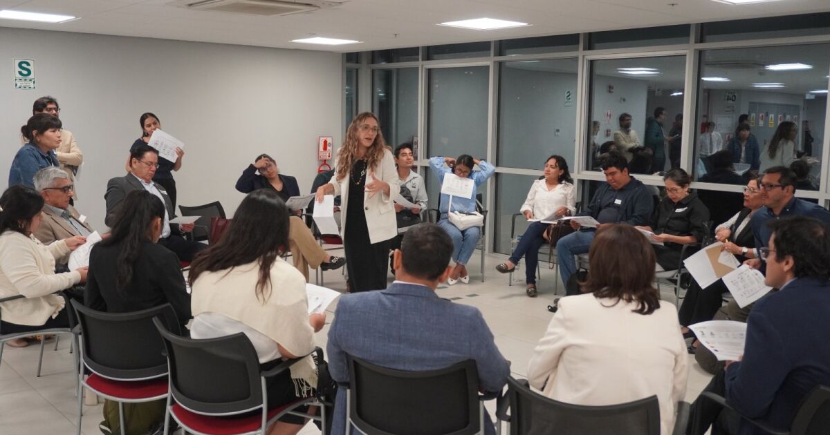Rumbo al GESS 2026 convocó a diversos profesionales en taller práctico sobre gestión social