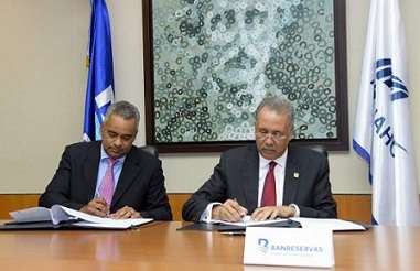 Acuerdo a favor del sector Turismo firman ASONAHORES y el Banco Reservas