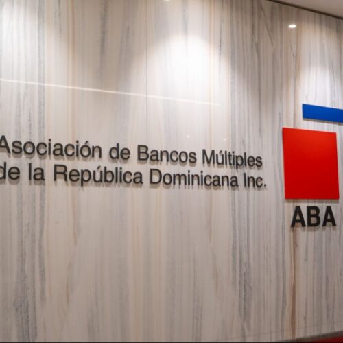 Banca dominicana eleva empleos con su transformación digital
