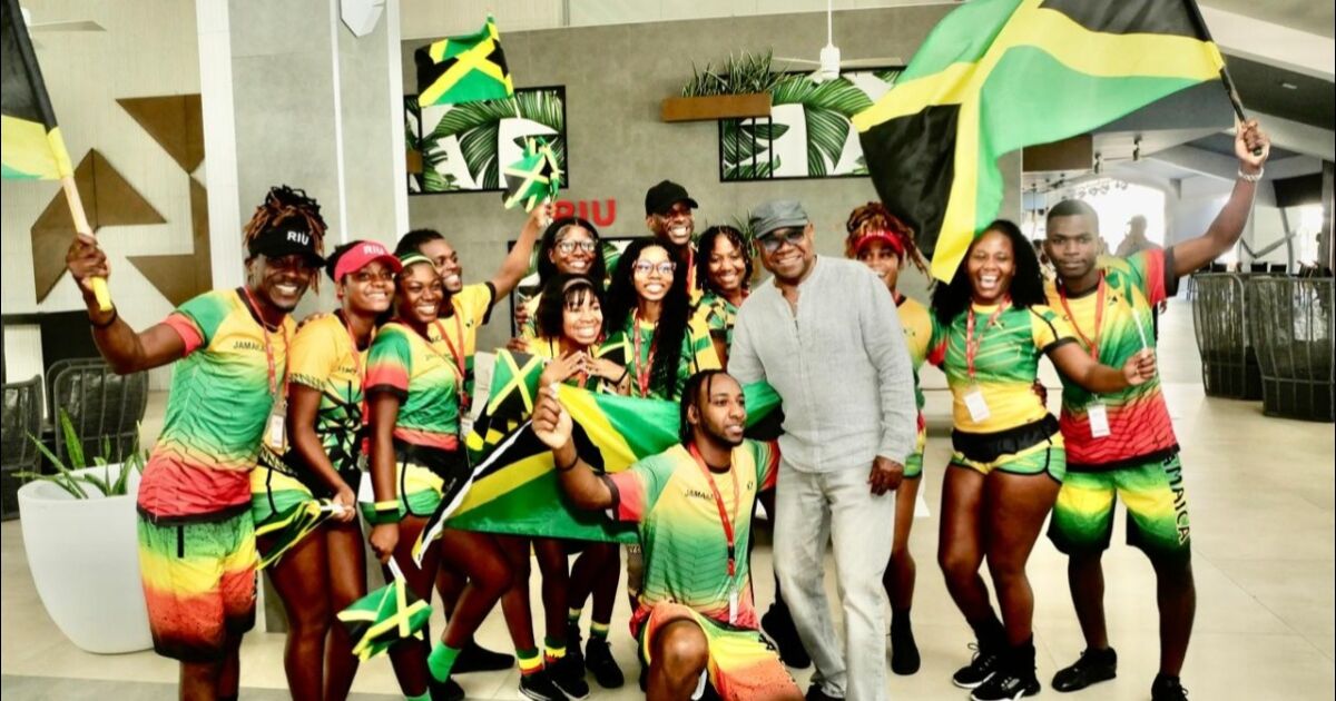 Instan a los turistas a apoyar la reconstrucción de Jamaica visitando el país.