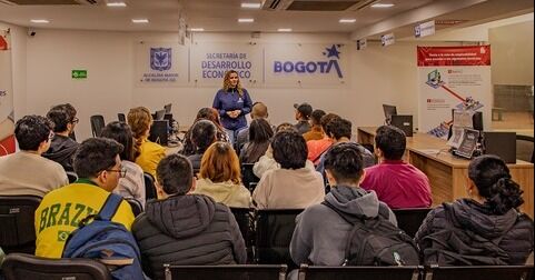 Bogotá lanza Experta, el programa de formación gratuita para el trabajo