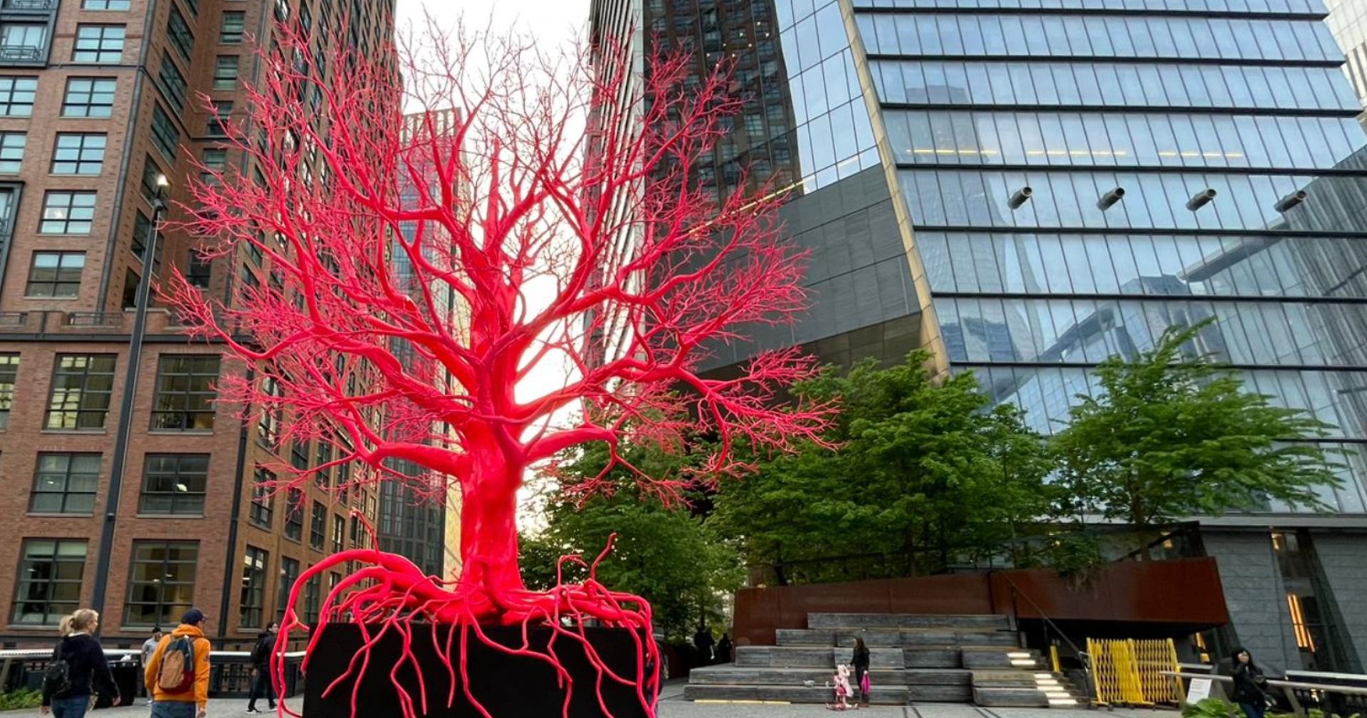 "Árbol viejo", nueva muestra de arte en parque High Line de Manhattan