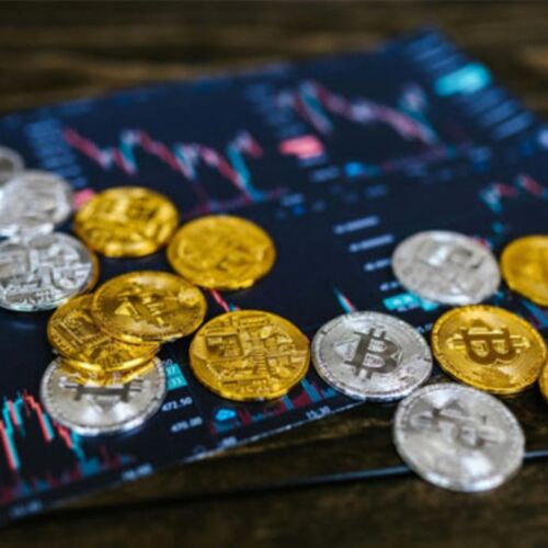 Los desafíos de aceptar criptomonedas en un mercado volátil