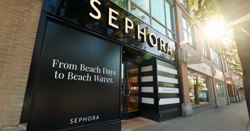 Sephora Canada abre su primera tienda pequeña en Kitsilano, presentando una nueva experiencia de belleza