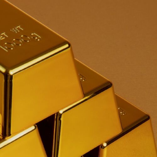 Tensión comercial hunde al dólar y dispara el oro a máximos históricos