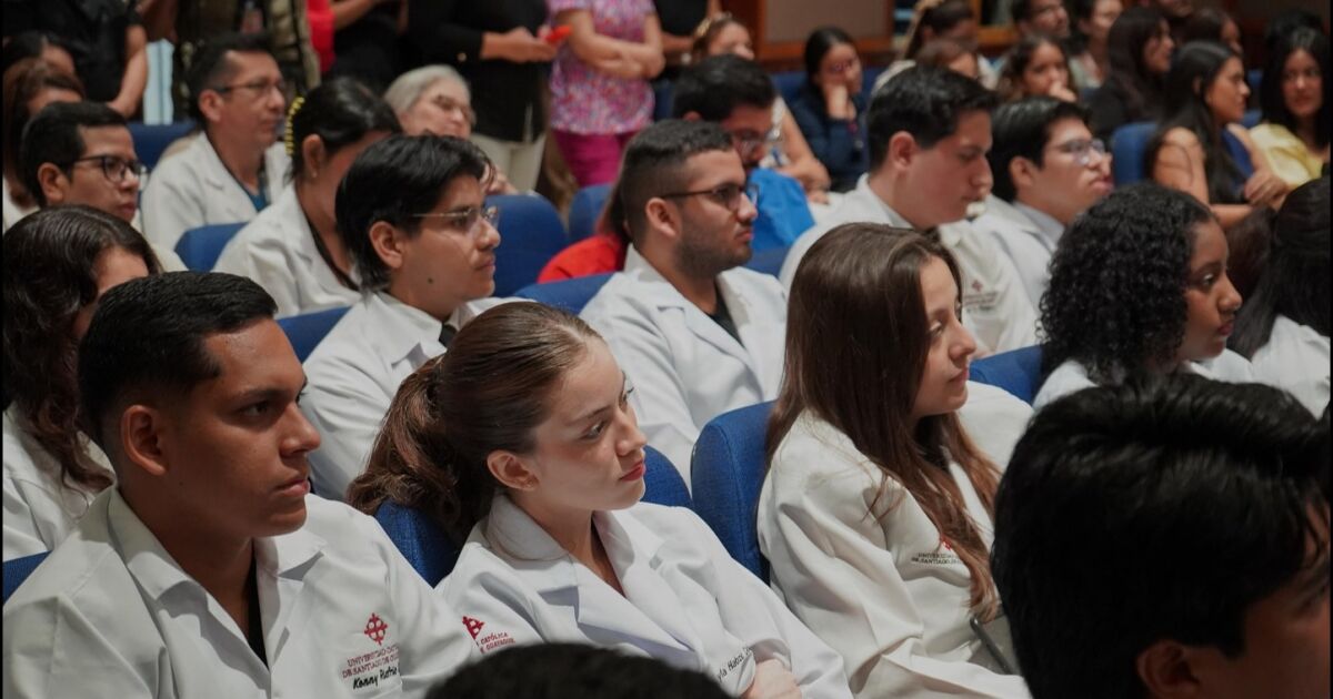 Enfermedades Raras en Ecuador: Jornada médica para entender y  explicar esta problemática