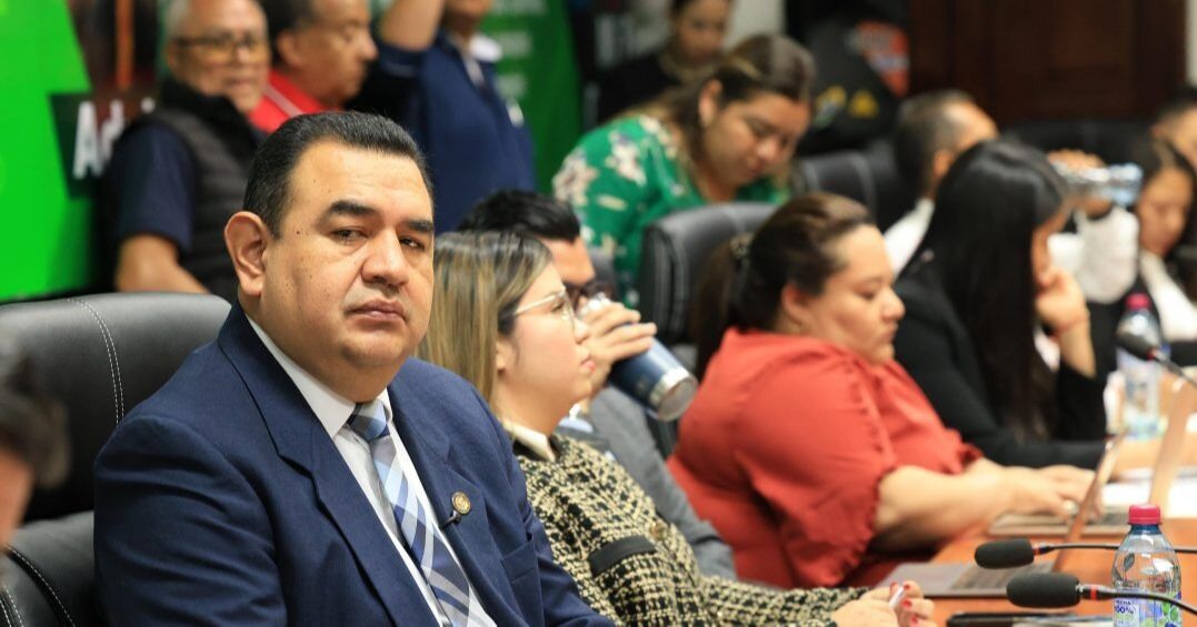 DGT participa en mesa de trabajo para fortalecer el transporte turístico en Guatemala