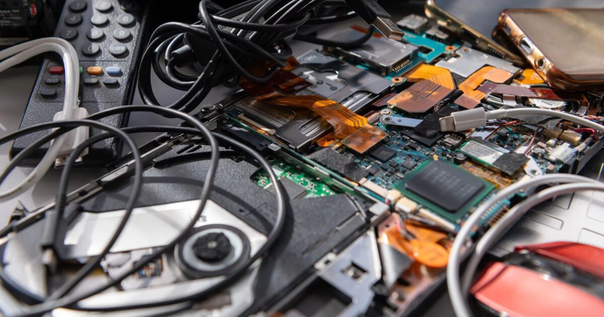 Auge de la IA dispara la generación de residuos electrónicos