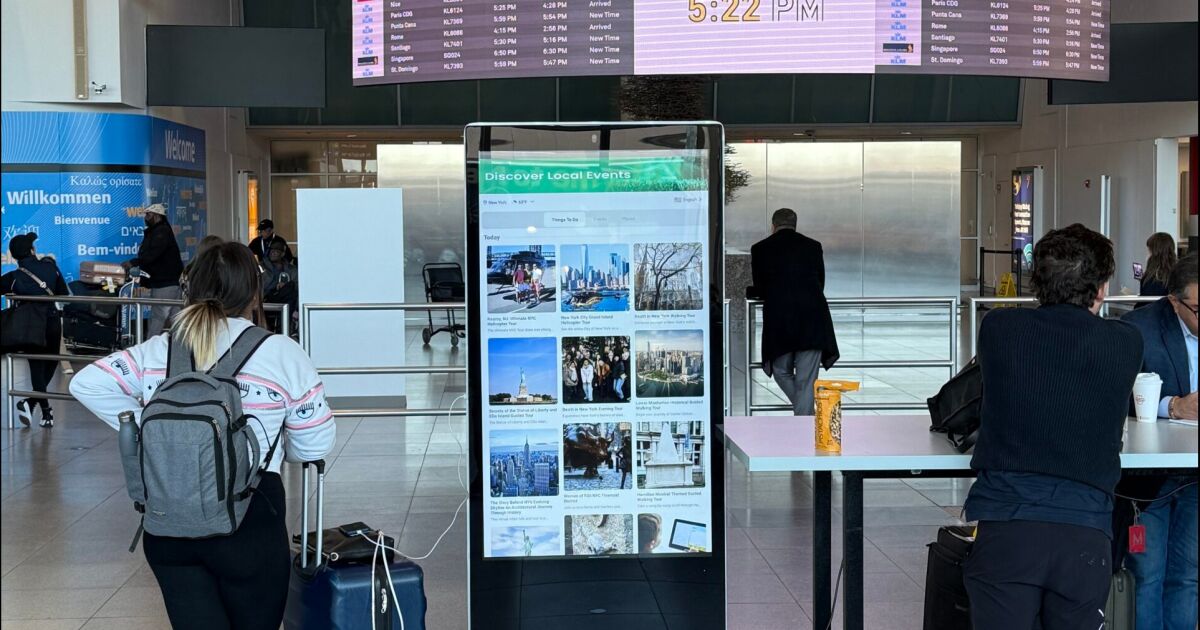 Lanzan quioscos interactivos en el Aeropuerto Internacional JFK para conectar a los viajeros con experiencias y eventos cercanos