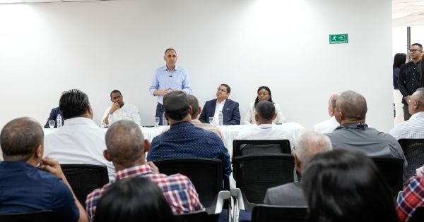 Aduanas enfocada en facilitar comercio y aumentar ingresos