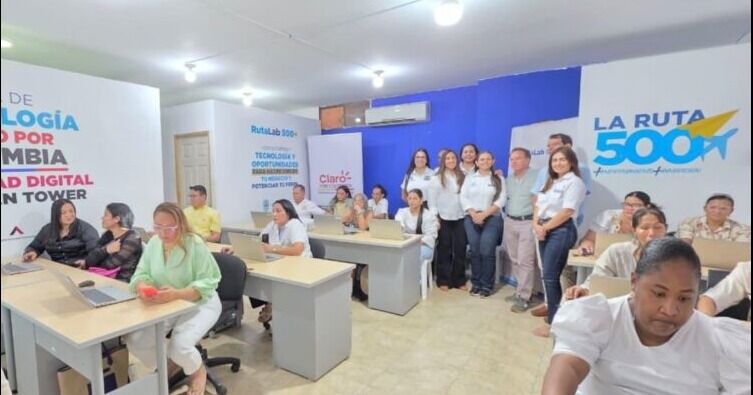 Claro Colombia y American Tower inauguran sala de tecnología en Santa Marta