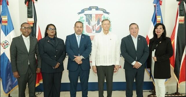 República Dominicana y Trinidad y Tobago firman acuerdo para fortalecer y facilitar las operaciones de transporte aéreo
