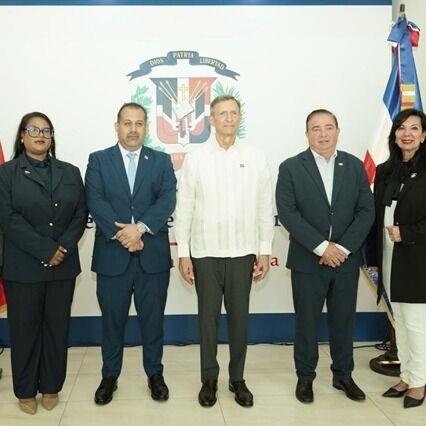 República Dominicana y Trinidad y Tobago firman acuerdo para fortalecer y facilitar las operaciones de transporte aéreo