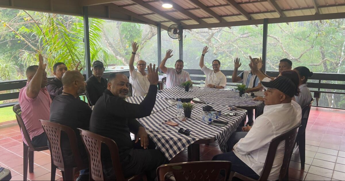 Doctor Asmín Aquino electo nuevo presidente del Clúster Turístico de Monte Plata