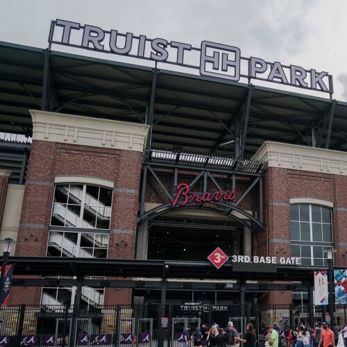 Los Bravos de Atlanta revelan emocionantes mejoras fuera de temporada en el Truist Park antes de la temporada 2025