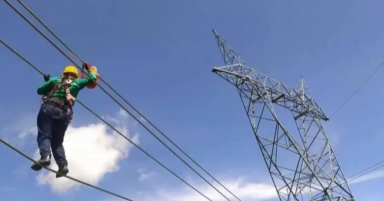Contratos de energía a 15 años: el nuevo plan del Gobierno para evitar apagones en Colombia