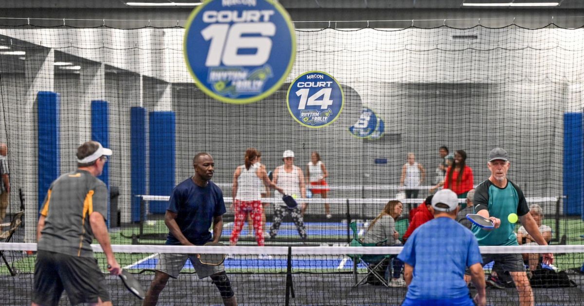 Abre en Macon la instalación cubierta de pickleball más grande del mundo