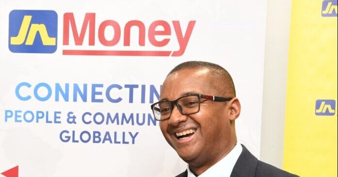 JN Money lanza la iniciativa 'Holiday Hope' para apoyar la recuperación tras el huracán