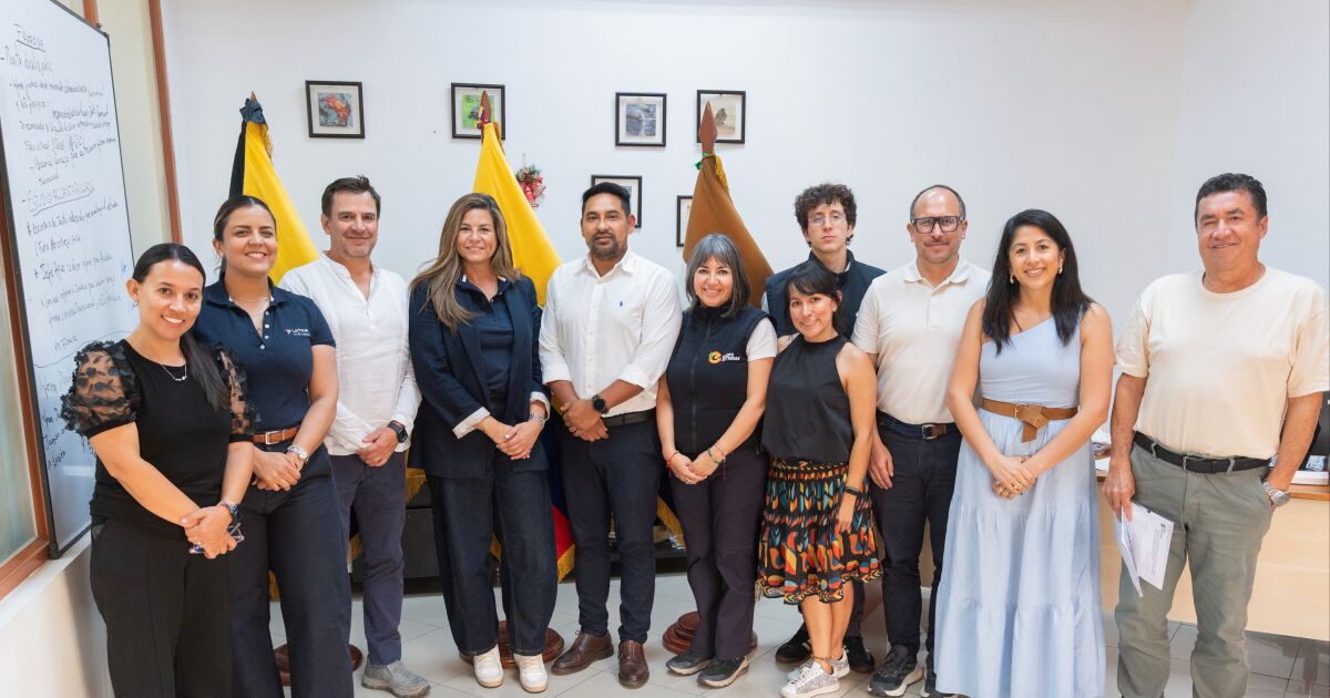 Alianza público-privada impulsa el programa “Galápagos libre de e-waste” con el traslado responsable de residuos electrónicos