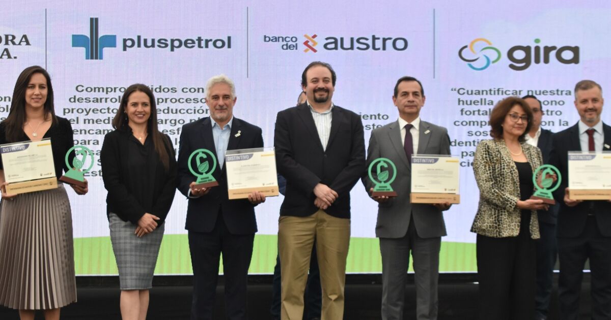 Banco del Austro recibe Distintivo de Cuantificación de Huella de Carbono Cero