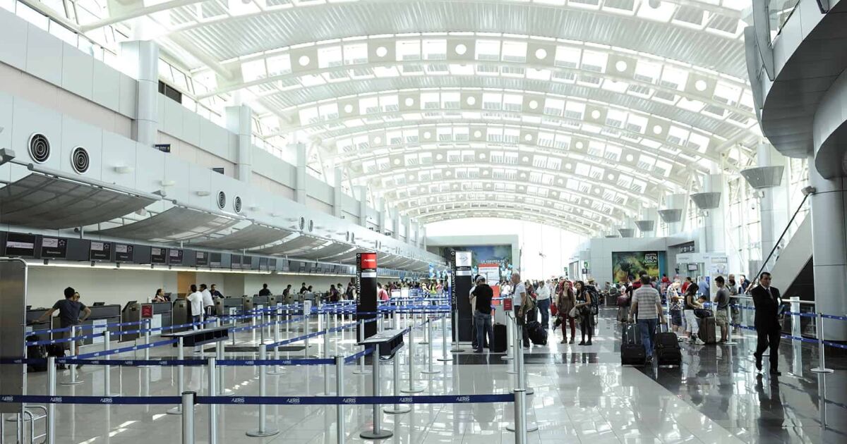 El aeropuerto de Costa Rica es nombrado el mejor aeropuerto regional de Centroamérica y el Caribe