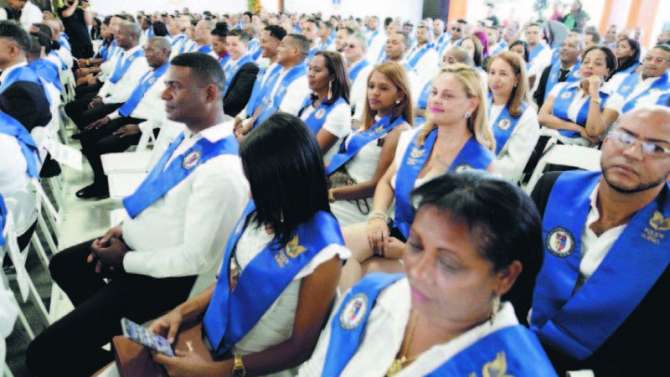 CND gradúa a 483 colmaderos con su programa Socios por un Sueño