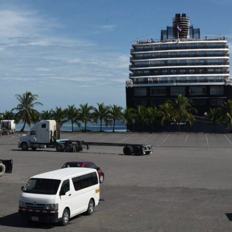 Congreso destraba proyecto para impulsar marina y terminal de cruceros en Limón