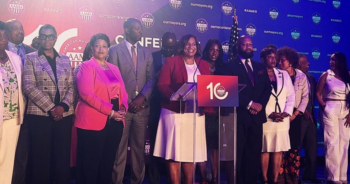 Asociación de alcaldes negros honra el legado de Maynard Jackson en una conferencia anual