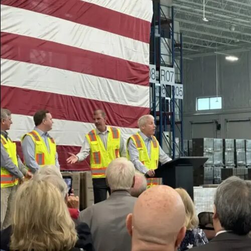 "Georgia es una potencia manufacturera": el Secretario de Energía de EE.UU. visita una planta en Griffin