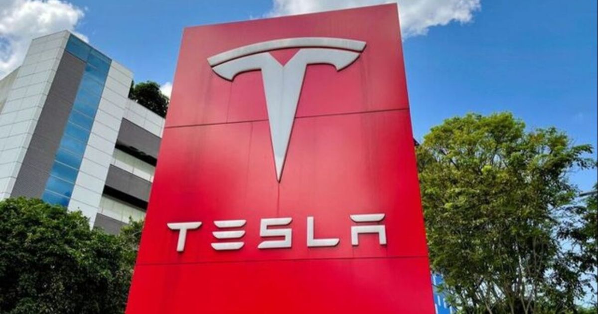 Tesla presentará su Robotaxi en agosto