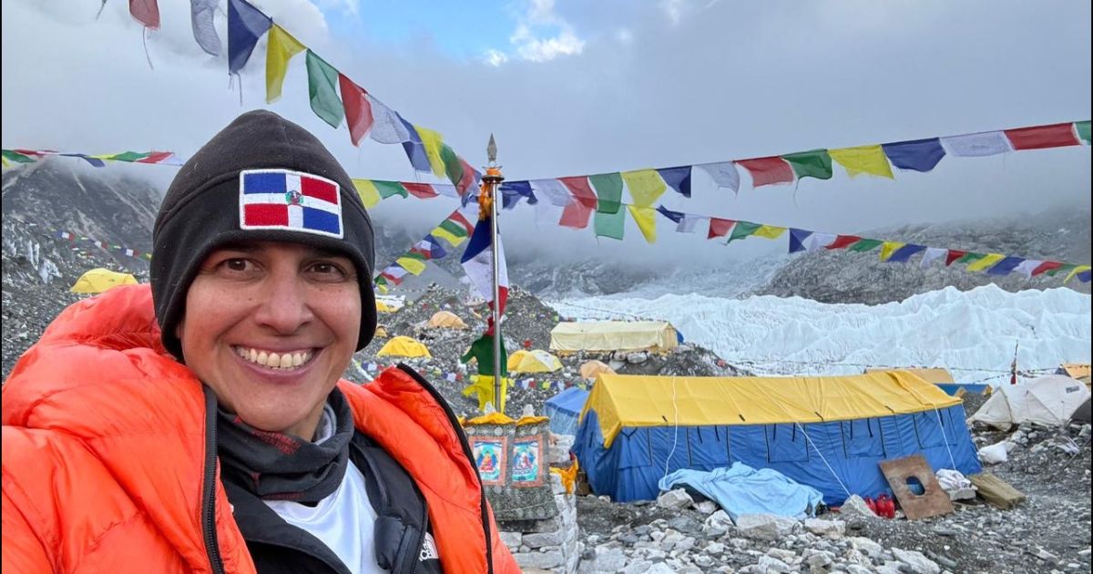 La dominicana Thais Herrera sale en su rotación final rumbo a la cumbre del Everest