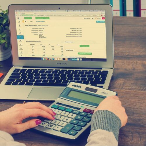 Oficina del Consumidor Financiero publica libro para comprender el mundo de los seguros