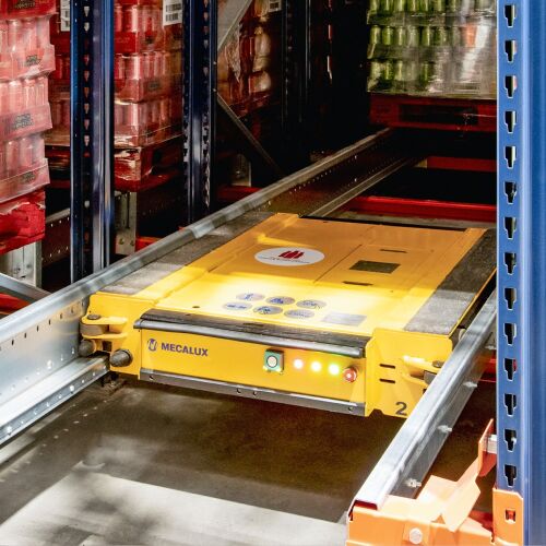 Mecalux impulsa el almacenamiento de bebidas de Coca-Cola HBC con la tecnología Pallet Shuttle