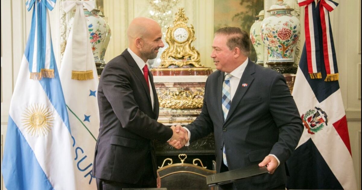 Argentina y República Dominicana fortalecen su conectividad aérea