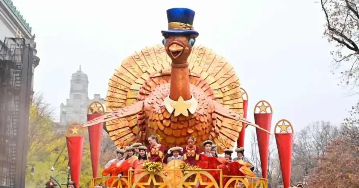 Listos para el Desfile del Día de Acción de Gracias de Macy's 2025