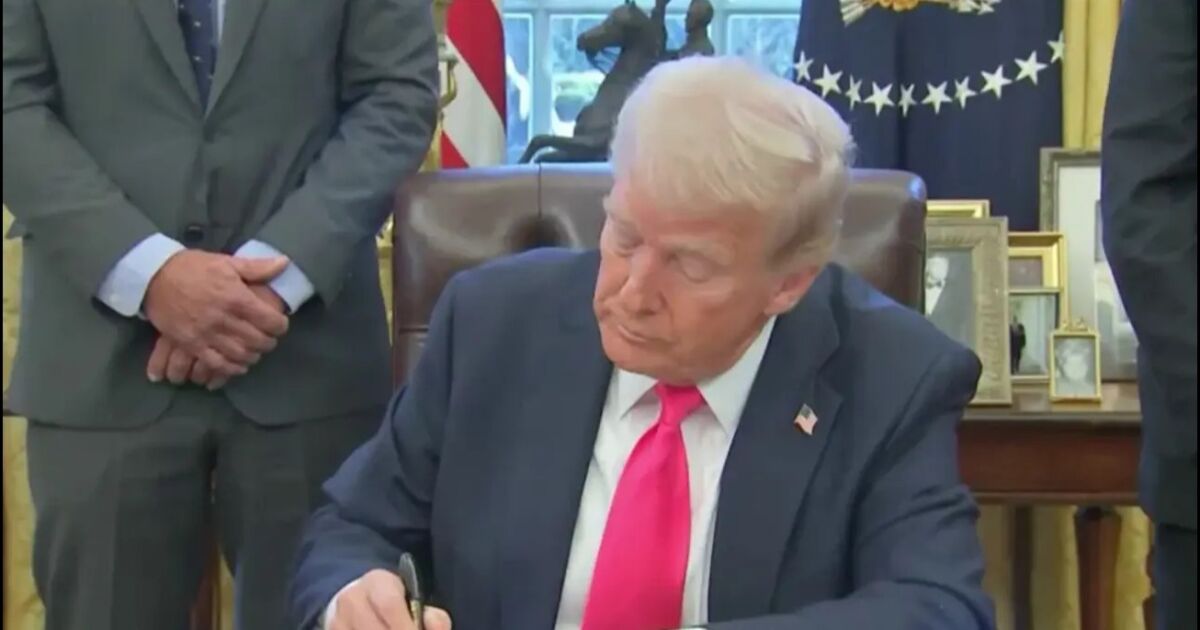 Trump declara el inglés como idioma oficial de EE.UU.