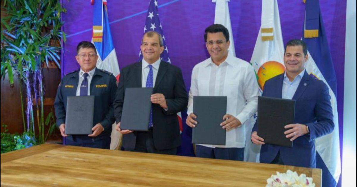 Ministerio de Turismo y Embajada de EEUU firman acuerdo para seguridad de turistas
