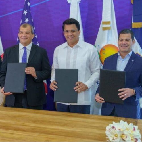 Ministerio de Turismo y Embajada de EEUU firman acuerdo para seguridad de turistas